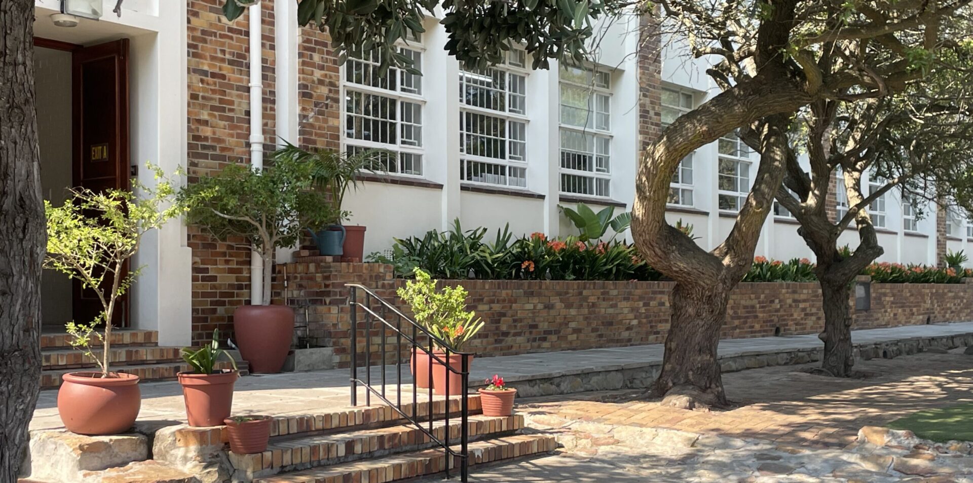 The entrance to the Camps Bay Primary School building
